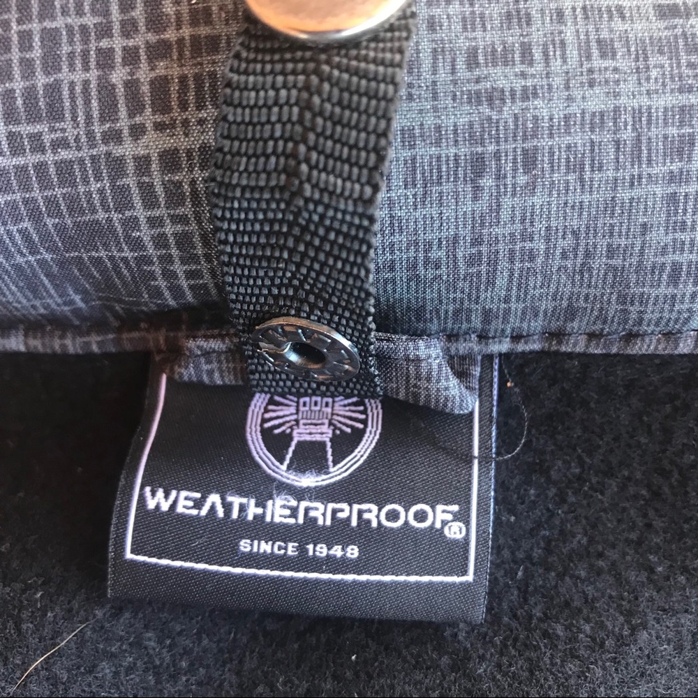 Weatherproof jacket - Picture 6 of 6